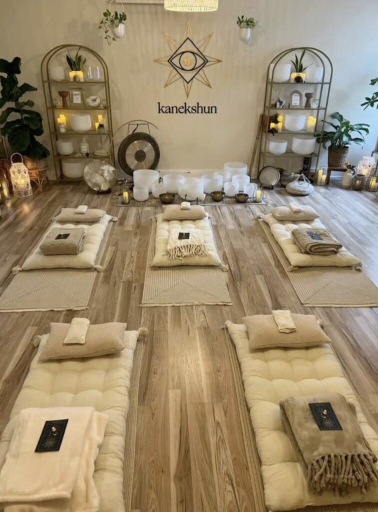 Séance de sonothérapie collective - expérience de bain sonore ORÉA France relaxation bien-être et harmonisation énergétique